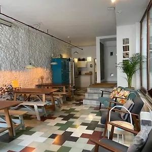 Amazigh & En-suite With Self-catering Kitchen & Laundry Hostel
